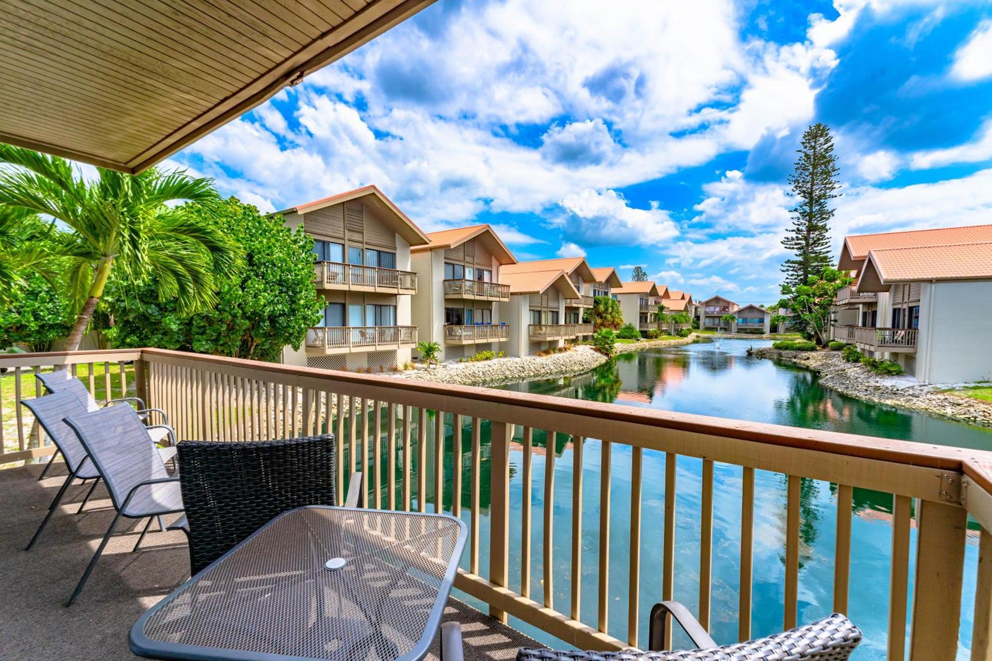 Our House At The Beach Lake House - C103 Βίλα Siesta Key Εξωτερικό φωτογραφία